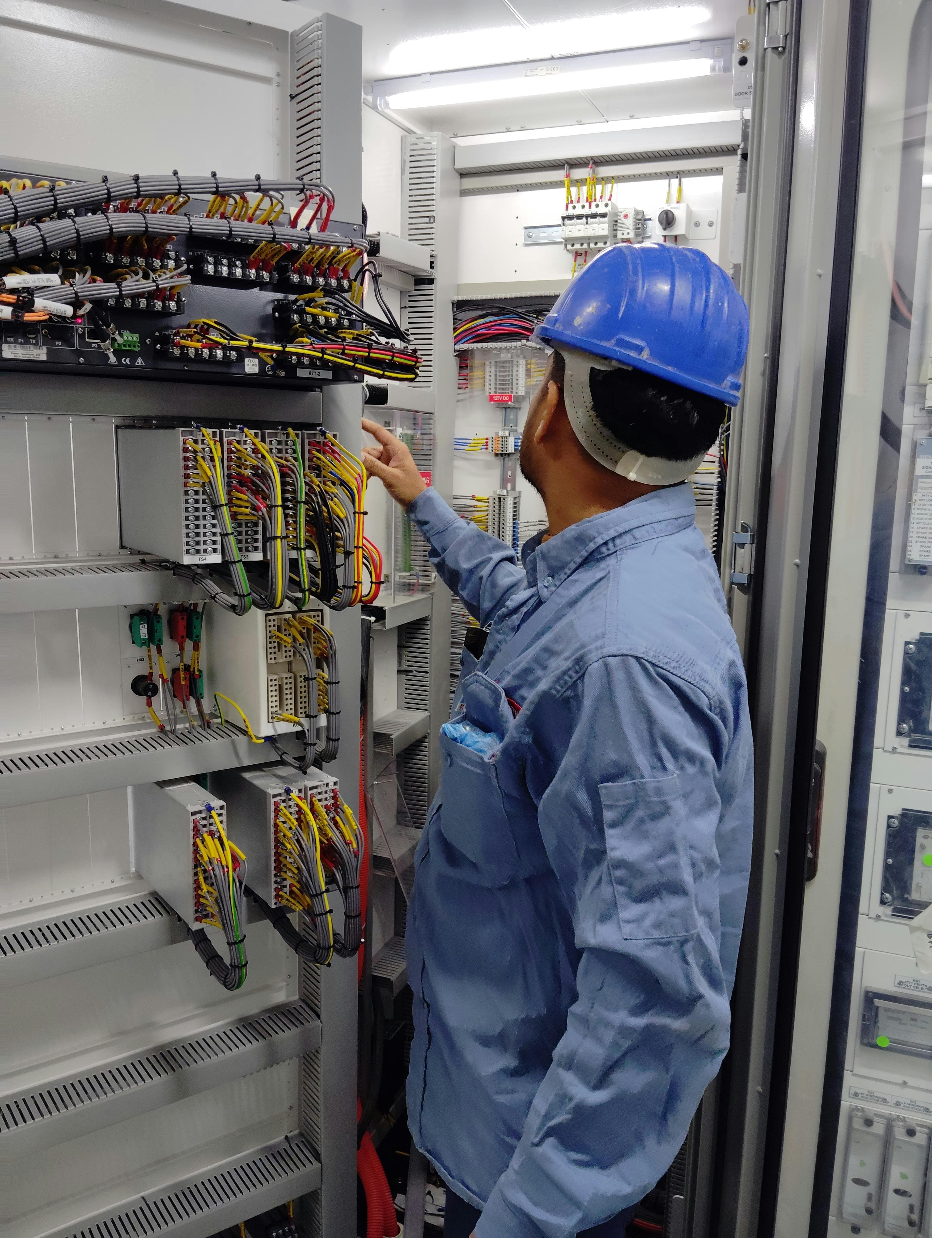 Smart Distribution Components